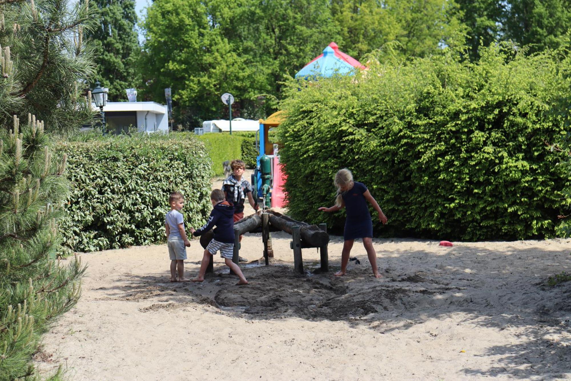 Holiday Park Duinhoeve Udenhout Bagian luar foto